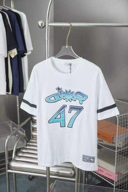Picture of Dior T Shirts Short _SKUDiorS-XLhgntx1315768